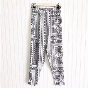 SALE $10 Finders Keepers Harem Pants Paisley XS